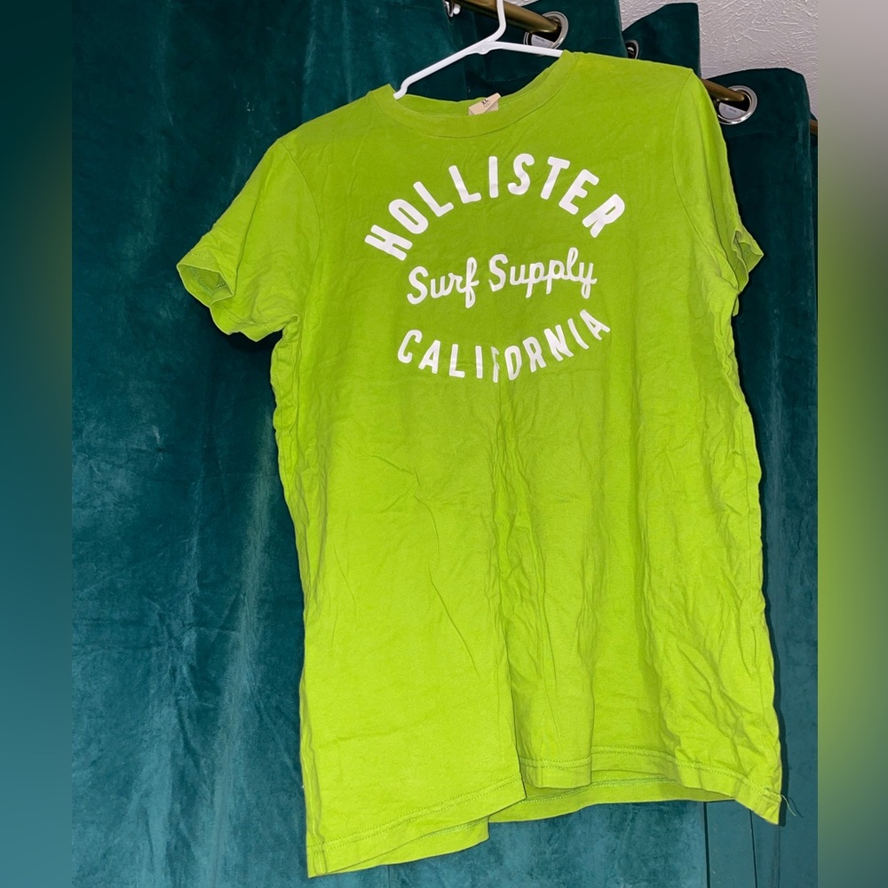 NEED GONE Men’s Hollister Green shirt